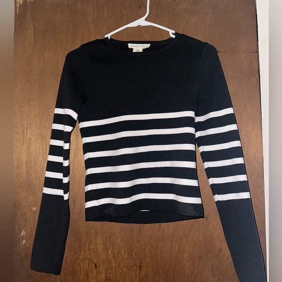 Cute long sleeve - Picture 1 of 2